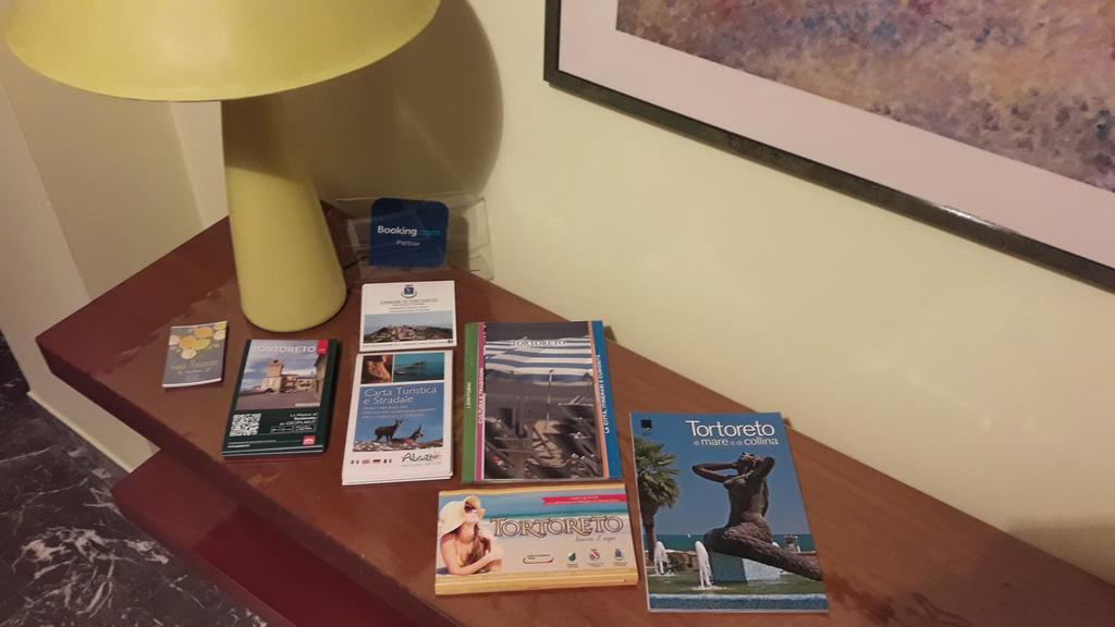 Casa Vacanze Darena Tortoreto Eksteriør bilde